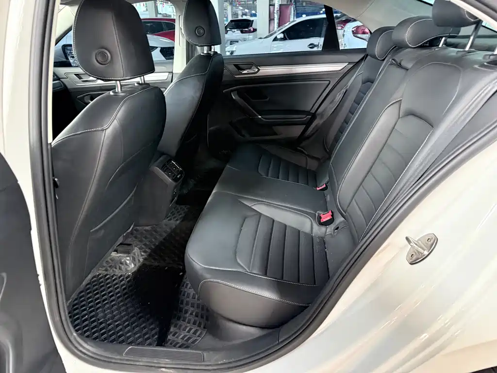 Volkswagen Lamando — миниатюра 11