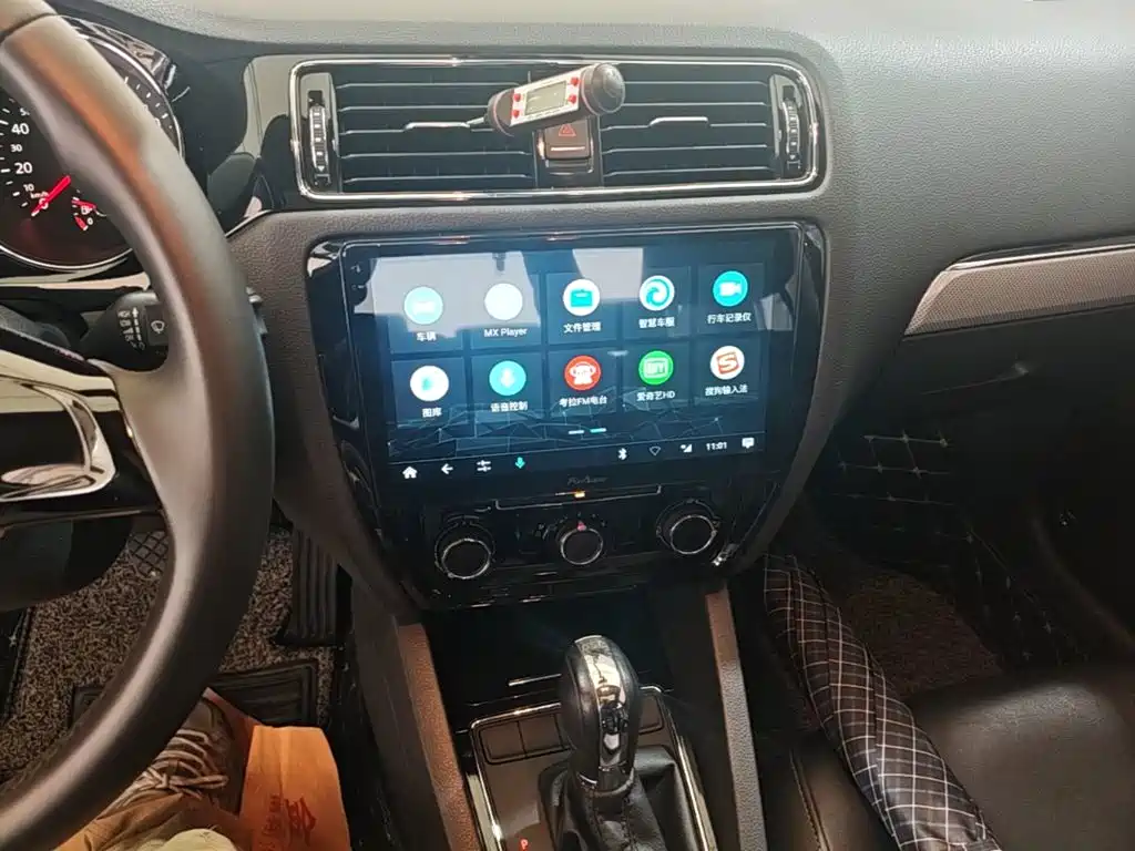 Volkswagen Sagitar — миниатюра 12