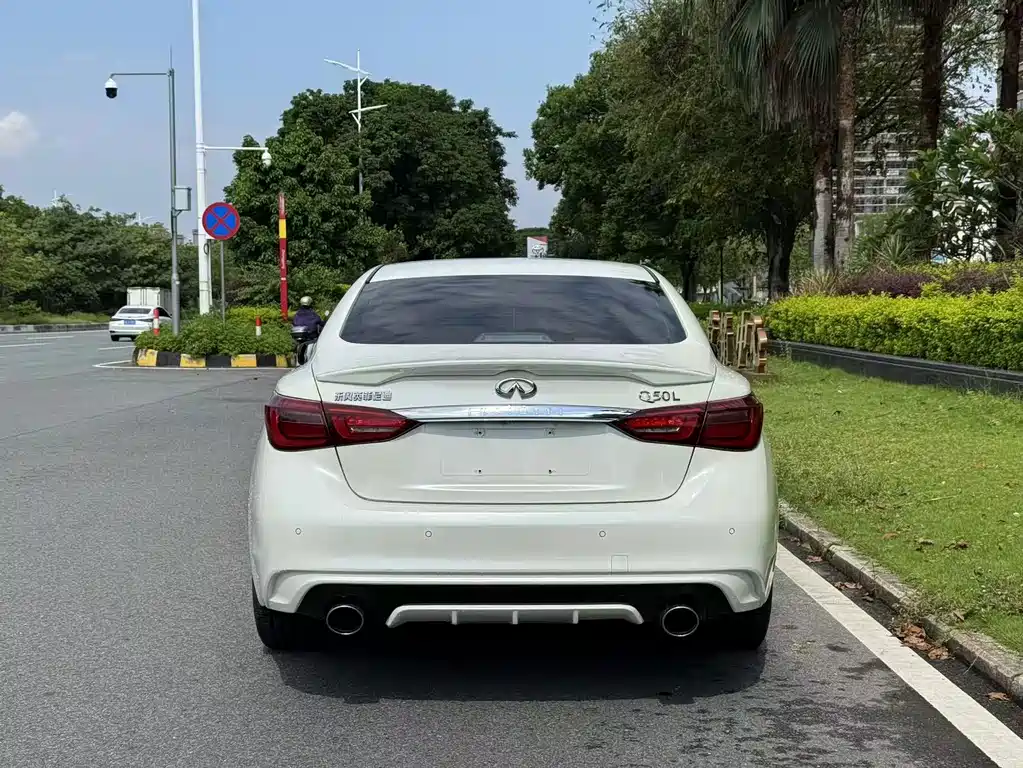 Infiniti Q50L — миниатюра 8