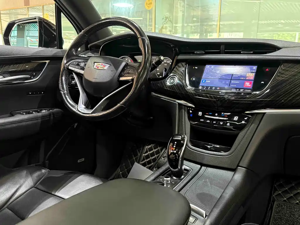 Cadillac XT6 — миниатюра 9