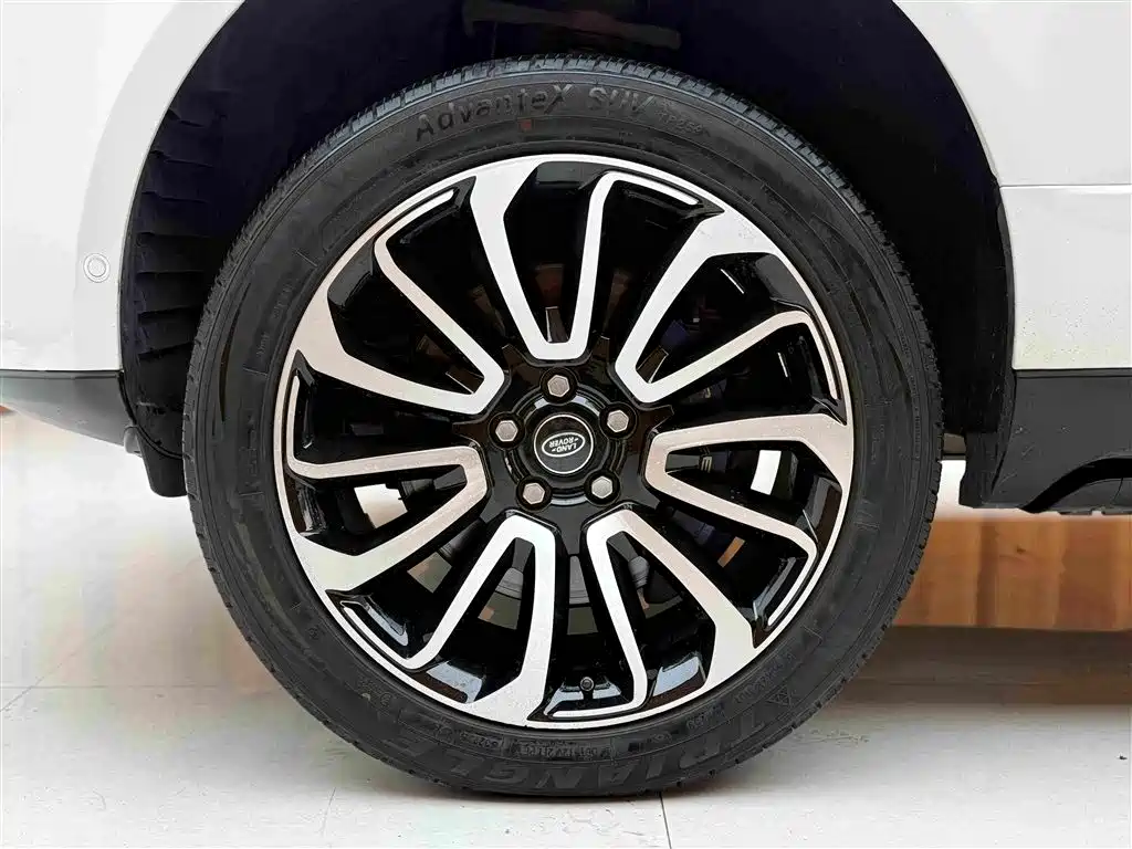 Land Rover Range Rover — миниатюра 20