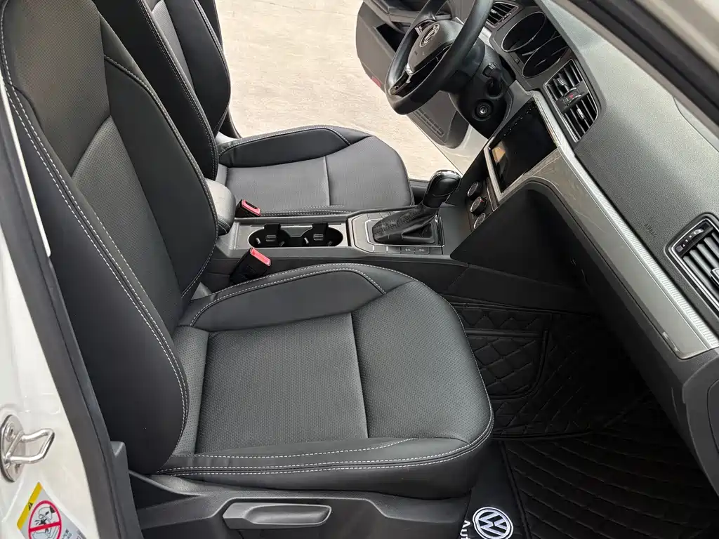 Volkswagen Lamando — миниатюра 15