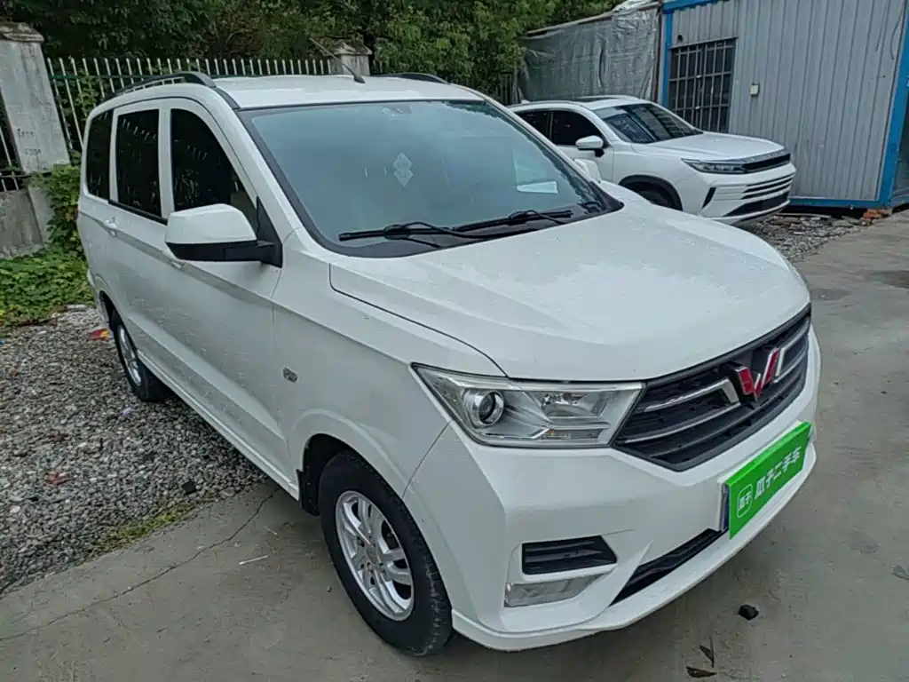 Wuling Hongguang — миниатюра 4
