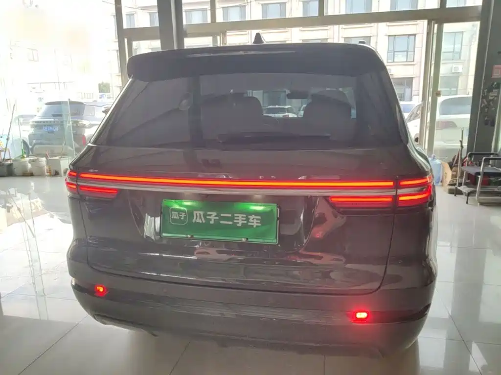 Li Auto Li ONE — миниатюра 4