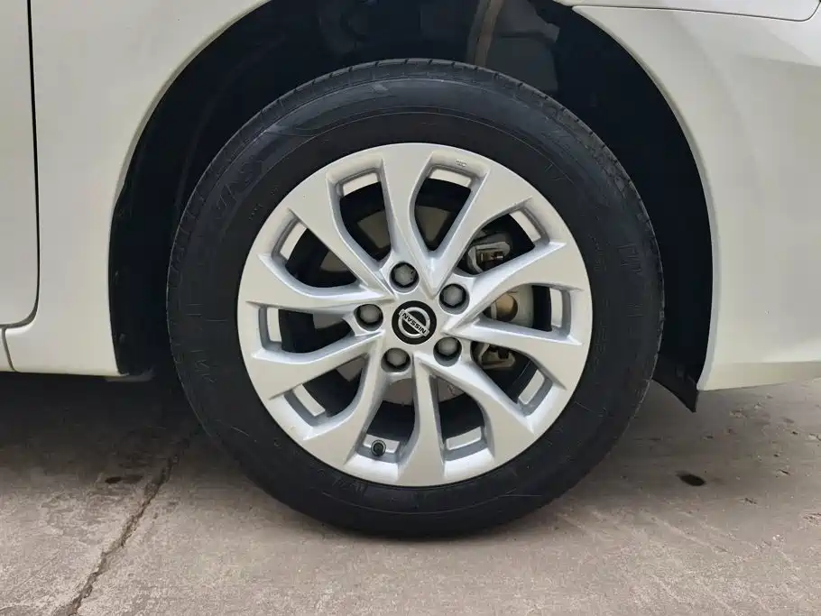 Nissan Sylphy — миниатюра 6
