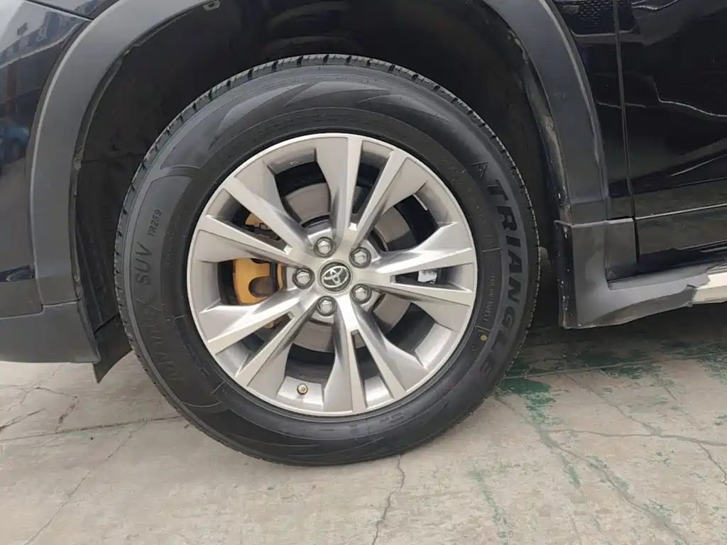 Toyota Highlander — миниатюра 23