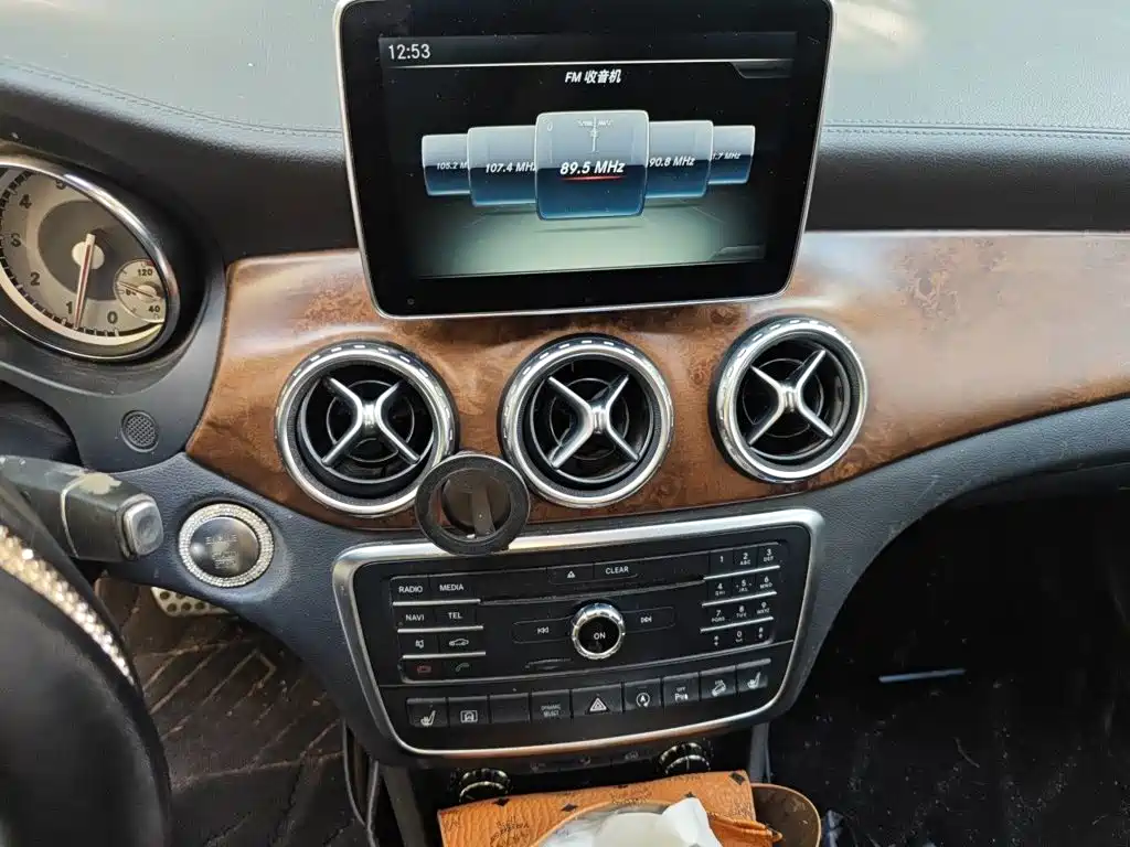Mercedes-Benz GLA — миниатюра 14