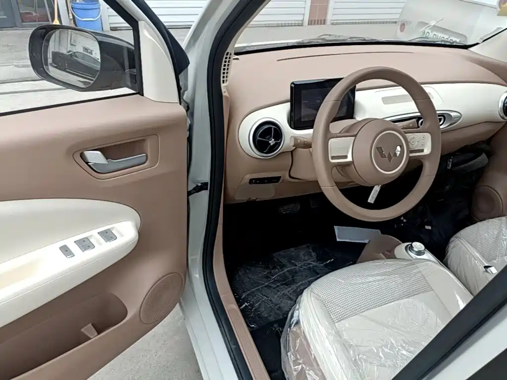 Wuling MINIEV — миниатюра 16