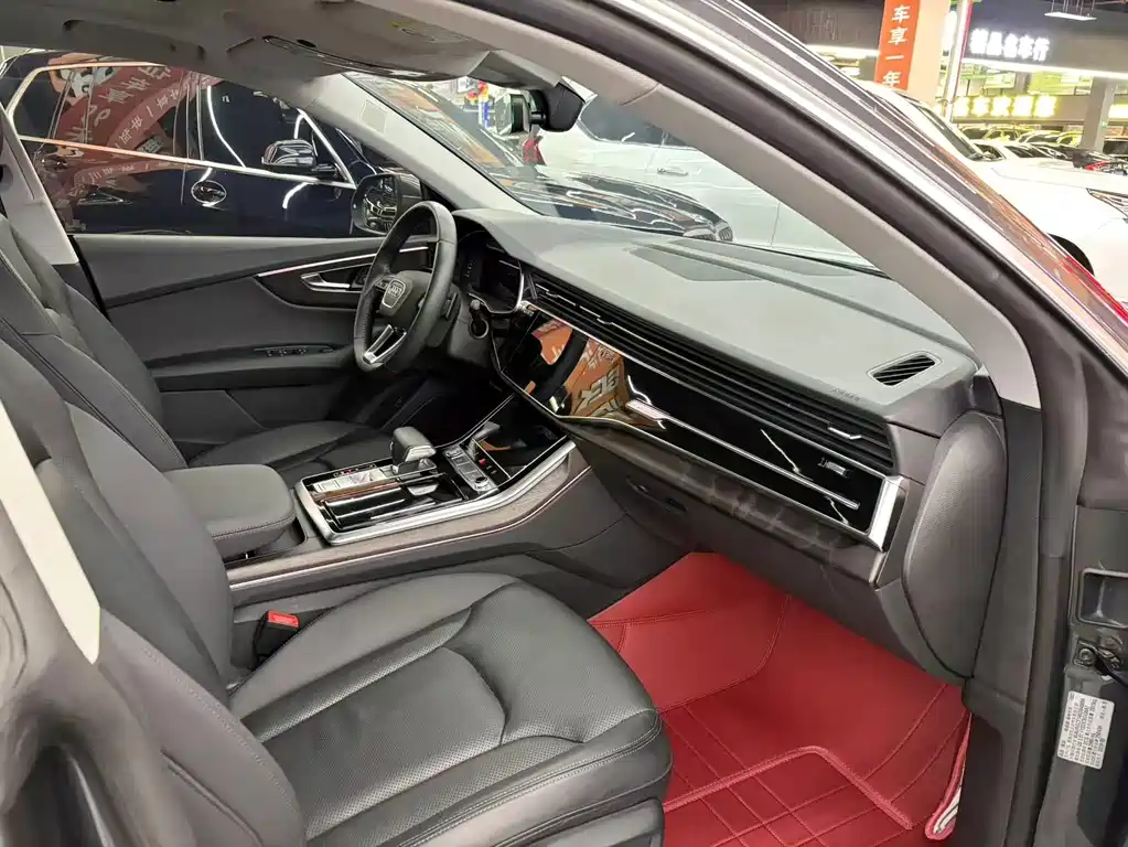 Audi Q8 2019 55 TFSI Premium