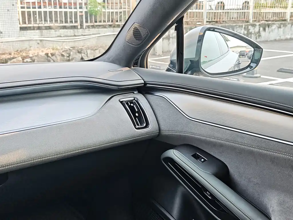 BYD L EV — миниатюра 13