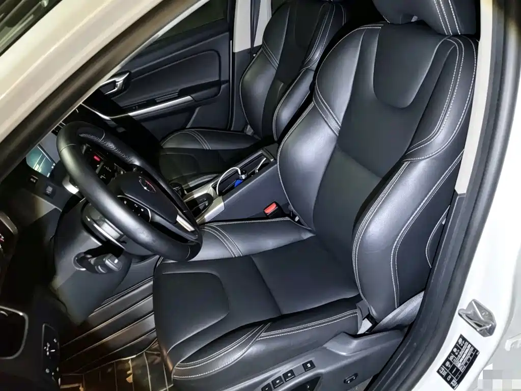 Volvo V60 — миниатюра 7