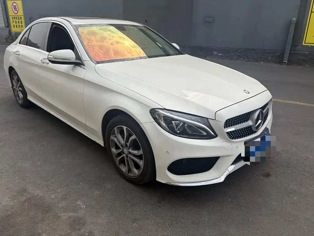 Mercedes-Benz C-Class — миниатюра 2