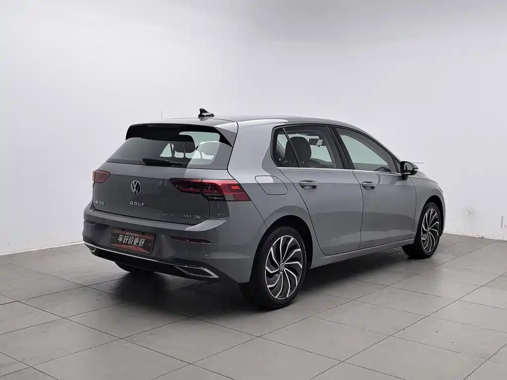 Volkswagen Golf — миниатюра 2