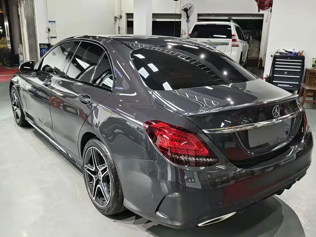 Mercedes-Benz C-Class — миниатюра 6