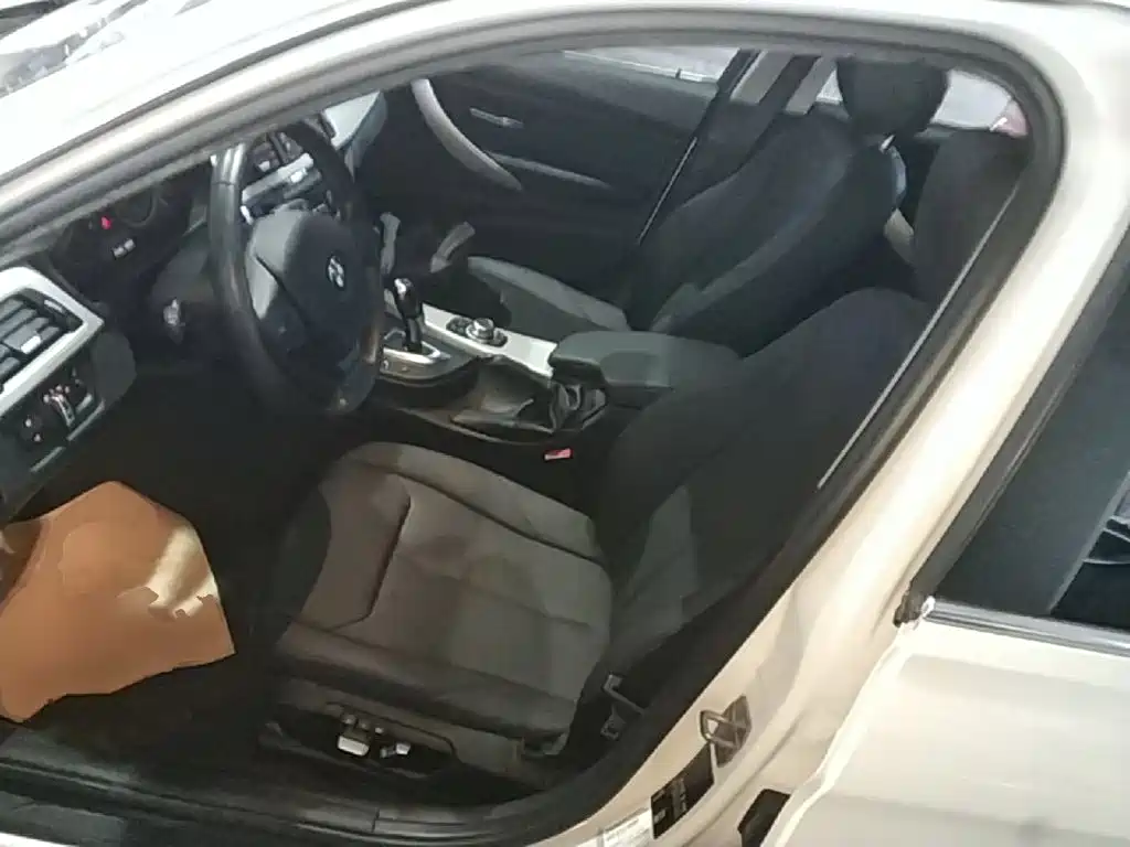 BMW 3 Series — миниатюра 15