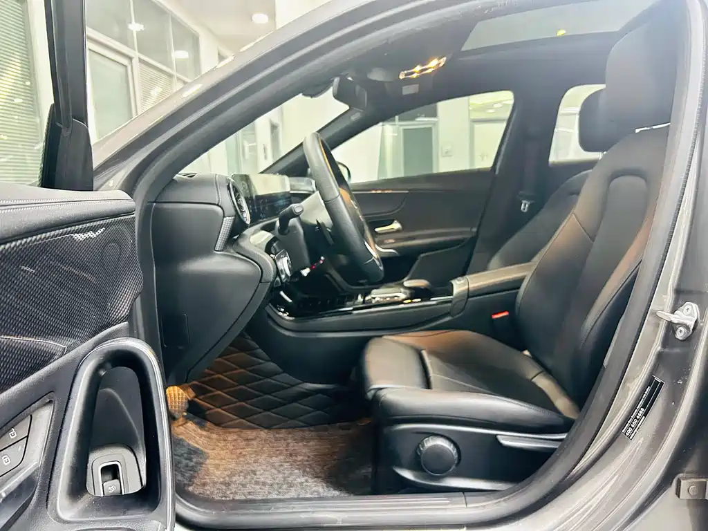 Mercedes-Benz A-Class A 2022 A 200 L Sport