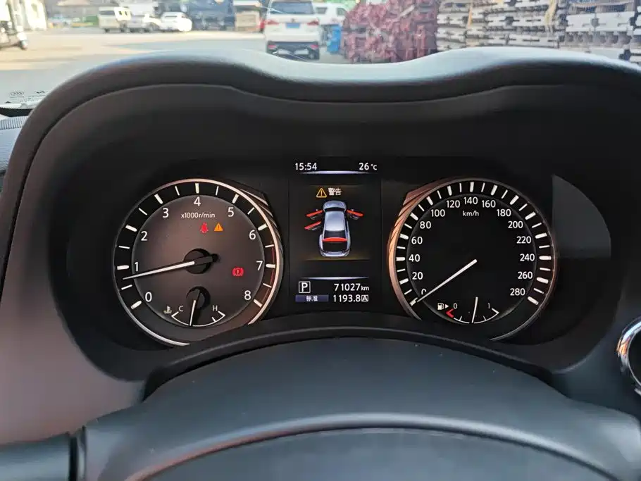 Infiniti Q50L — миниатюра 14
