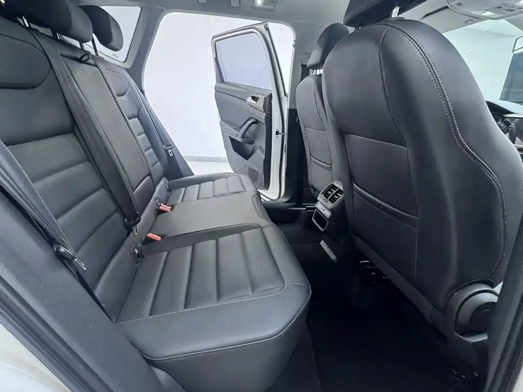 Volkswagen Tharu — миниатюра 9