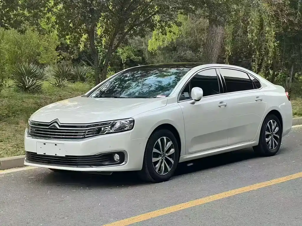 Citroen C6 — миниатюра 2
