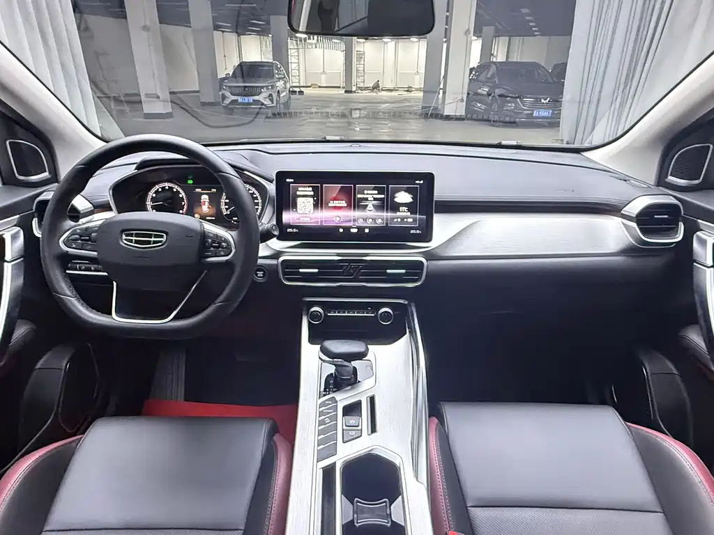 Geely Binyue — миниатюра 18