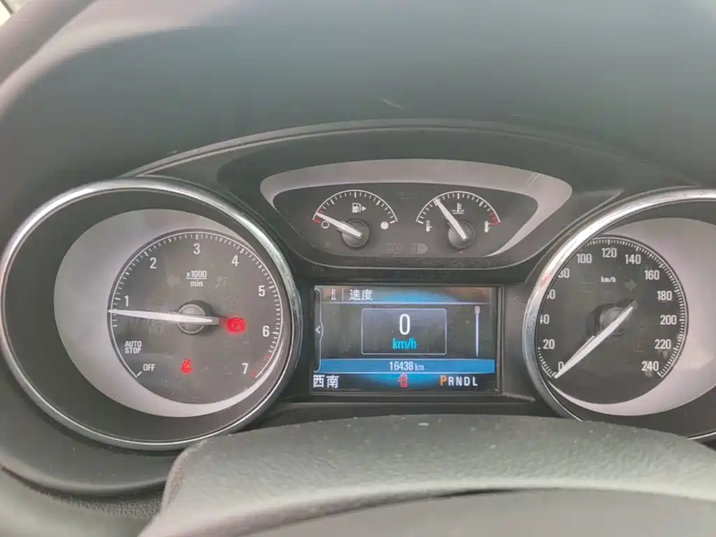 Buick Envision Plus — миниатюра 12
