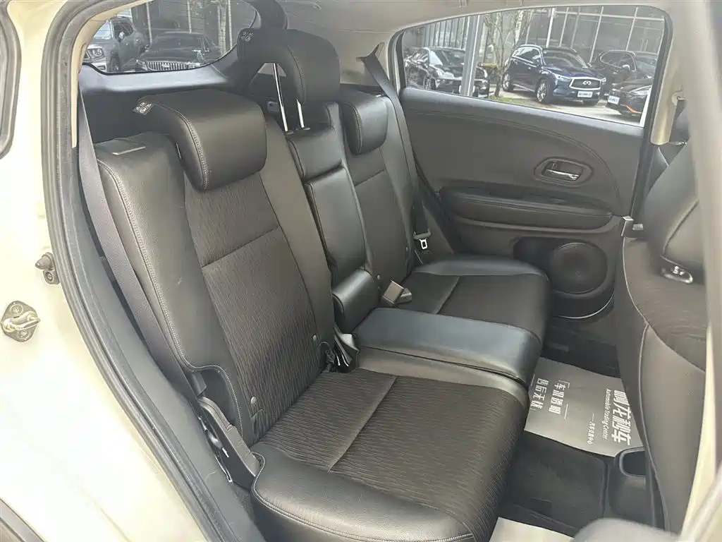 Honda Vezel 2019 220 TURBO CVT Luxury VI