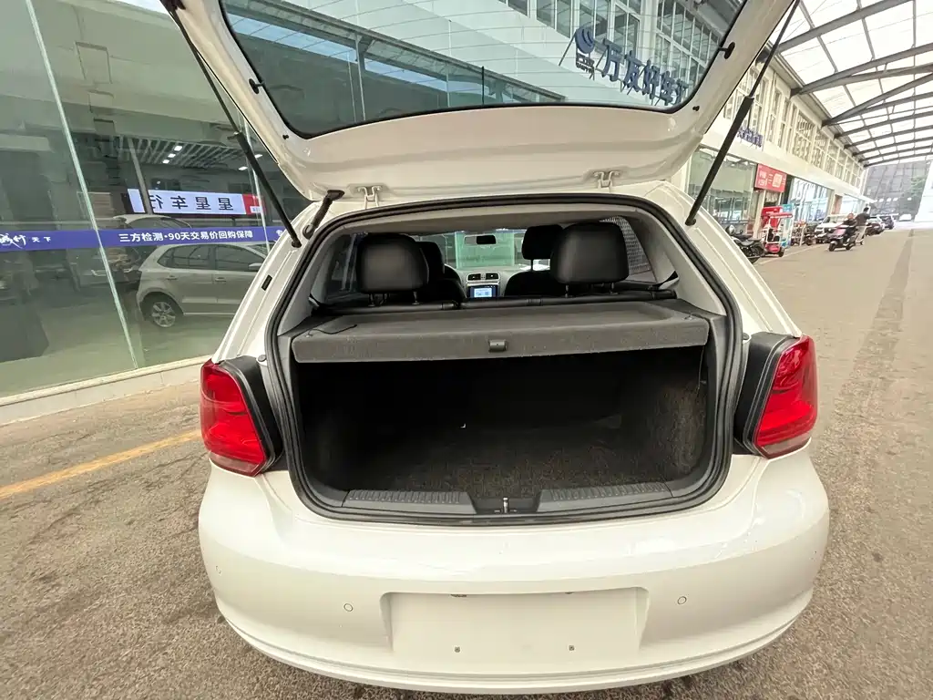 Volkswagen Polo — миниатюра 3