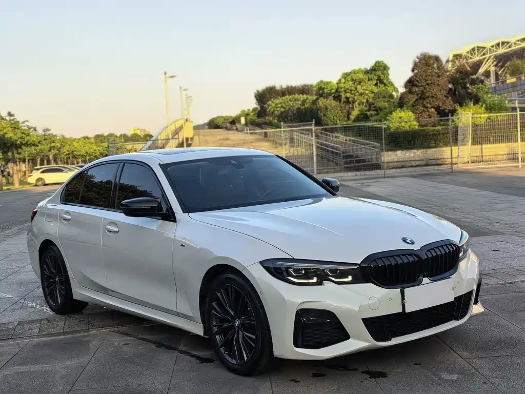 BMW 3 Series — миниатюра 3