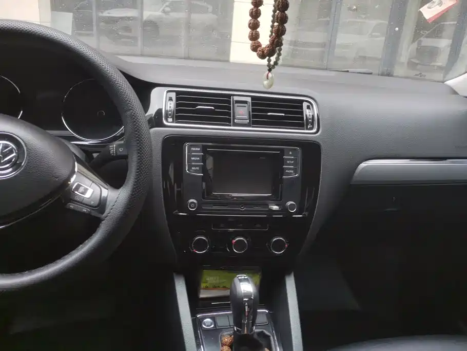 Volkswagen Sagitar — миниатюра 13