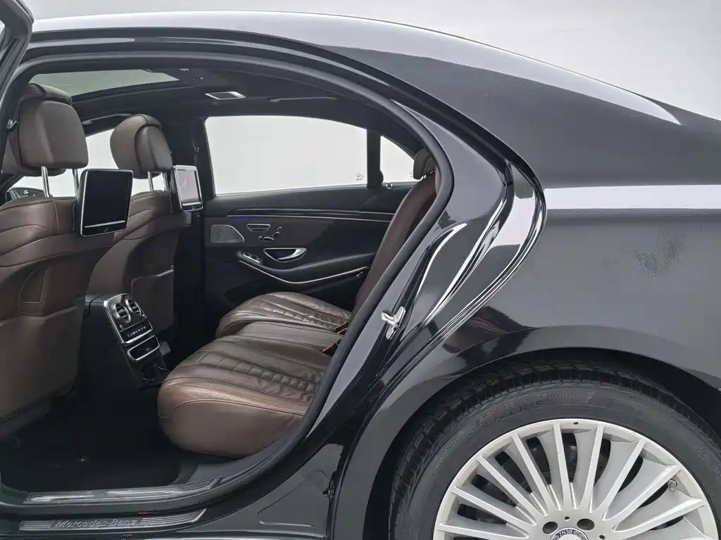 Mercedes-Benz S-Class — миниатюра 15