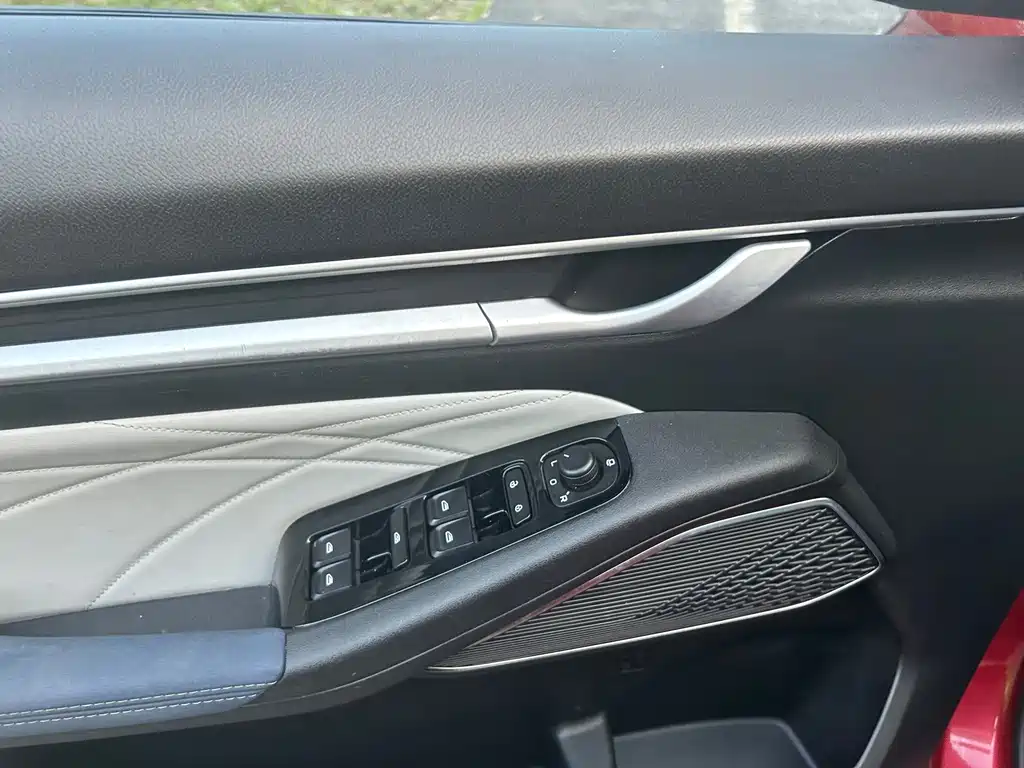 Geely Emgrand — миниатюра 12