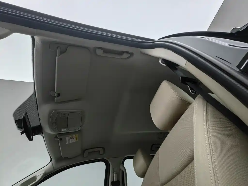 Ford Everest — миниатюра 14