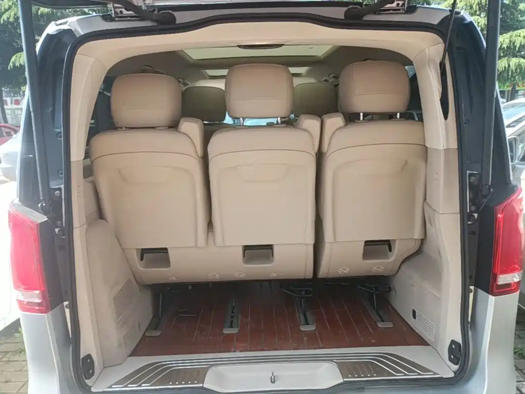 Mercedes-Benz V-Class — миниатюра 15