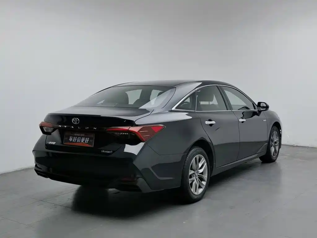 Toyota Avalon — миниатюра 2
