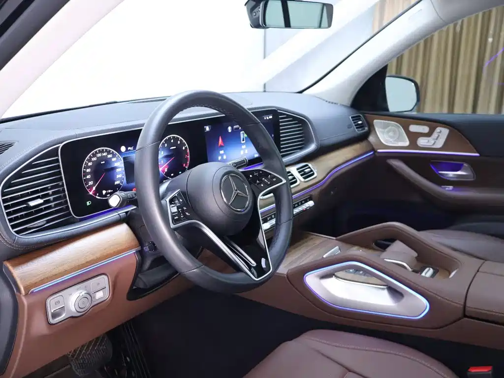 Mercedes-Benz GLE (Import) — миниатюра 11