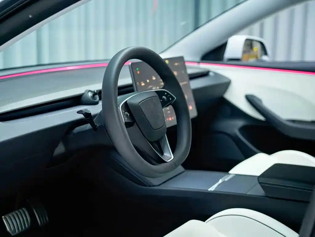 Tesla Model 3 — миниатюра 14