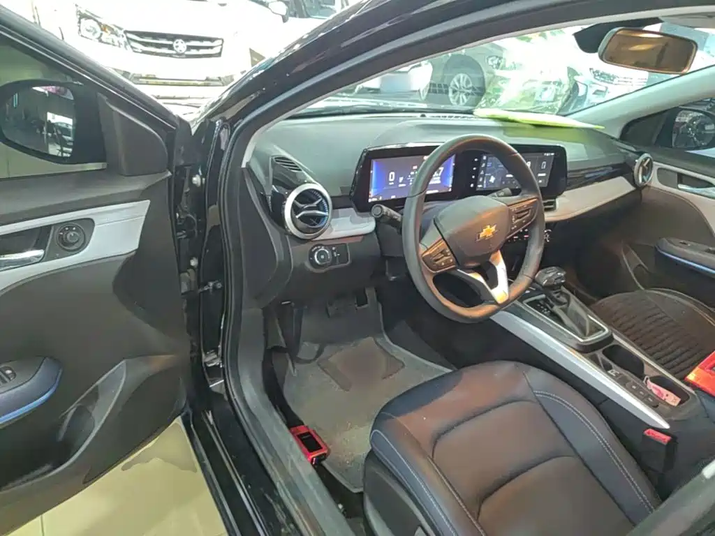 Chevrolet Monza — миниатюра 16
