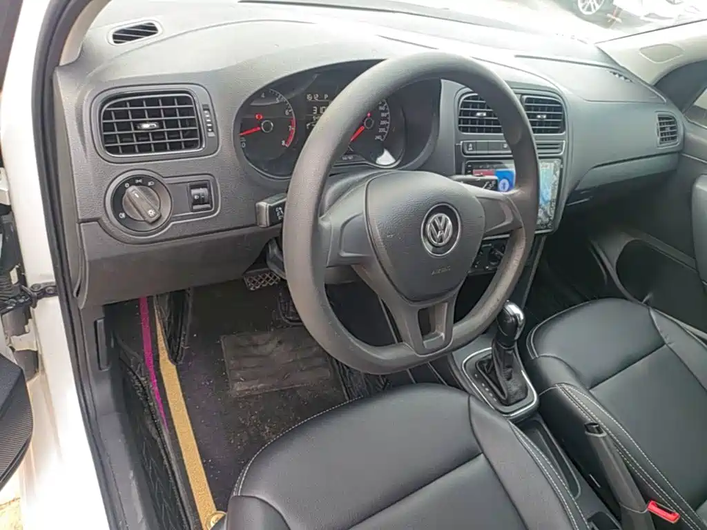 Volkswagen Polo — миниатюра 10