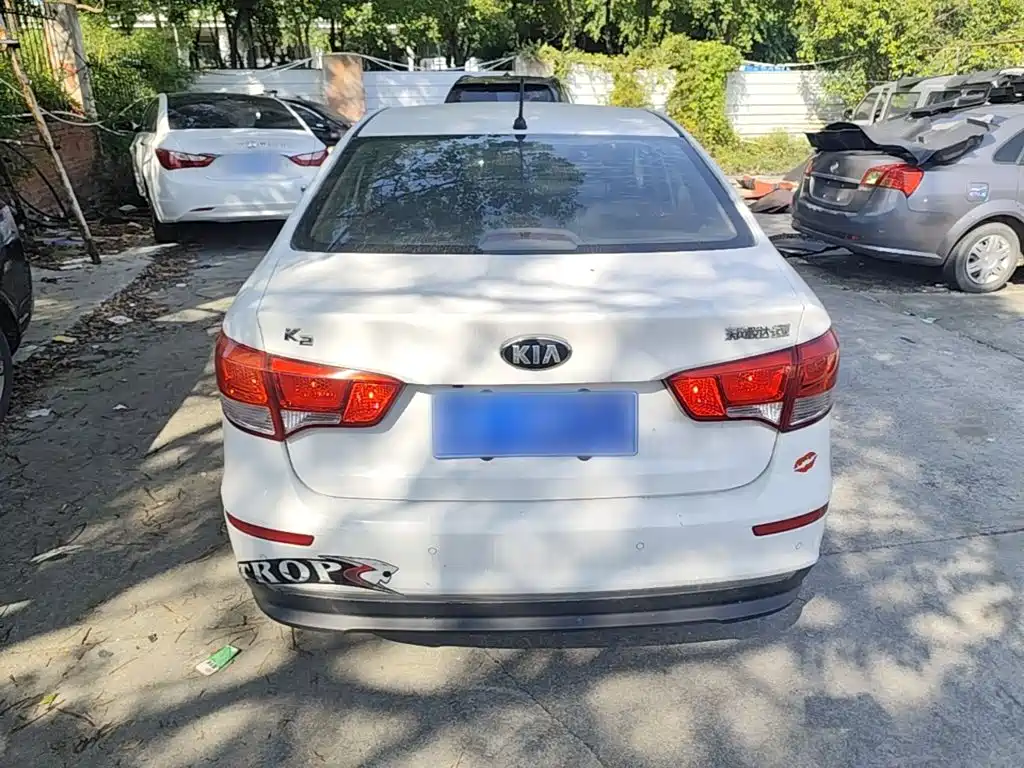 Kia K2 — миниатюра 6