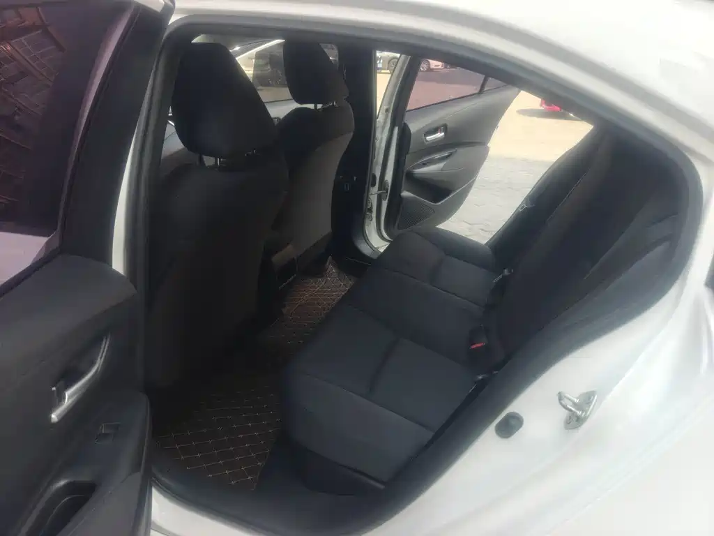 Toyota Corolla — миниатюра 14