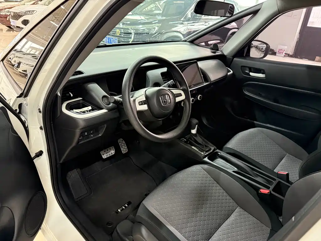 Honda Fit — миниатюра 5