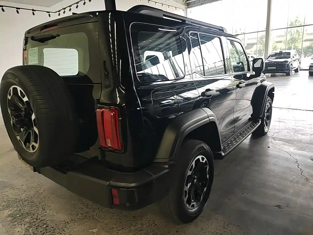 Tank 300 2025 Hi4-T 37.1kWh