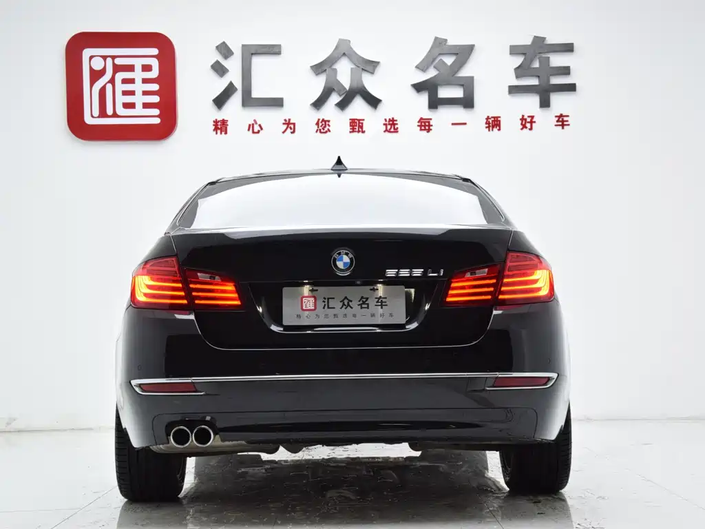 BMW 5 Series — миниатюра 21