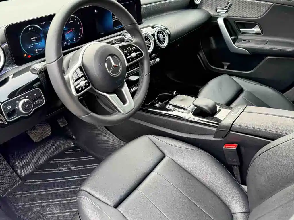 MERCEDES-BENZ A CLASS