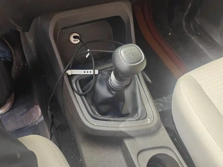 Wuling Hongguang V — миниатюра 16