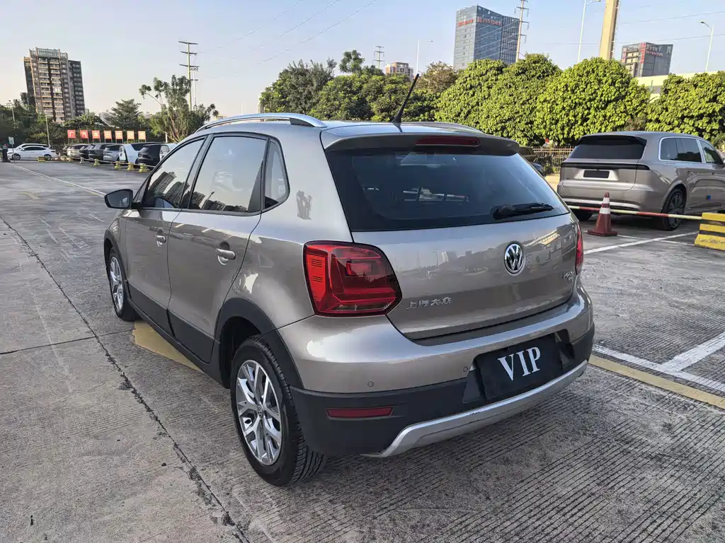 Volkswagen Polo — миниатюра 10