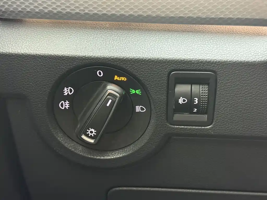 VOLKSWAGEN EXPLORING THE SHADOW