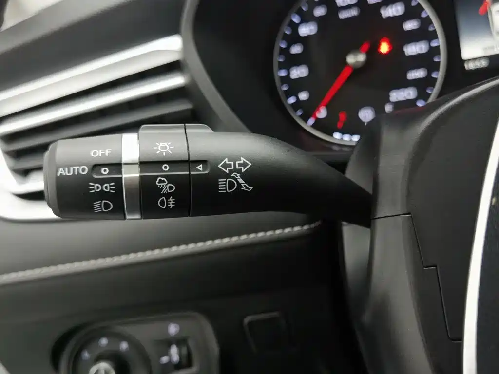 Roewe i5 — миниатюра 21