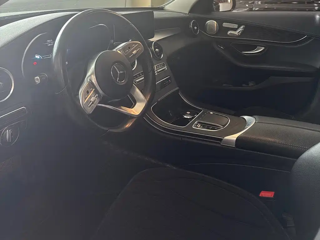 Mercedes-Benz C-Class — миниатюра 7