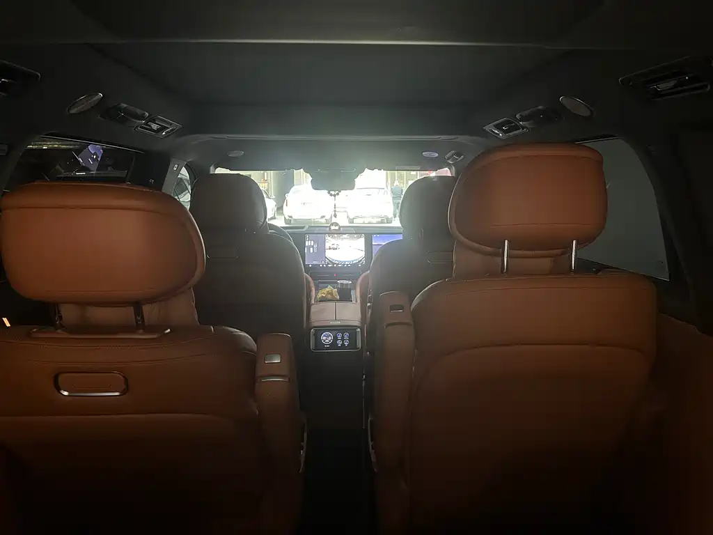 AITO ASK THE WORLD M9